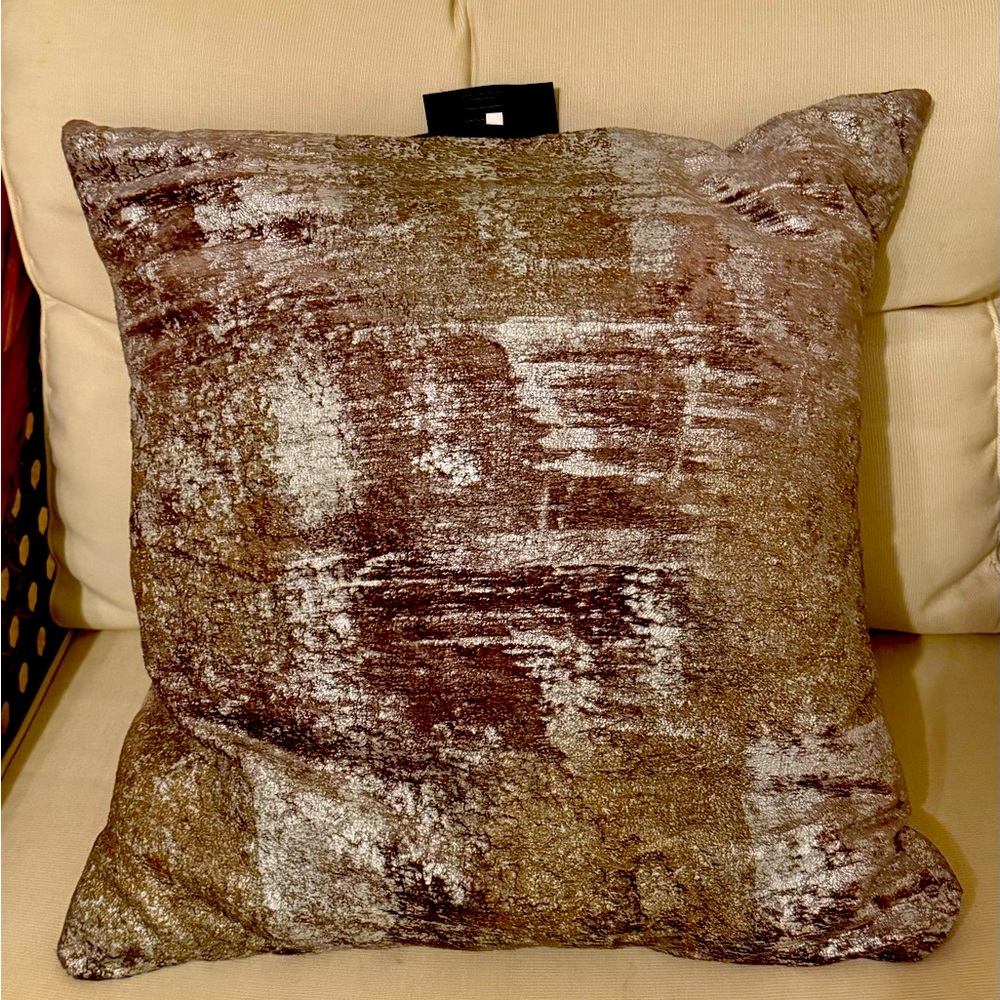 Textured Brown Throw Pillow used good condition